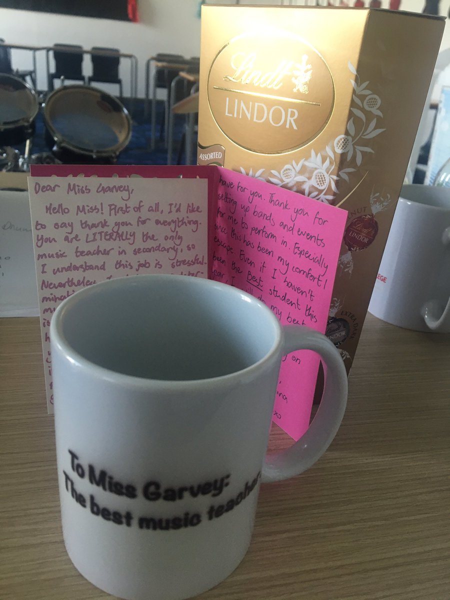 Really is lovely when students show their appreciation and #gratitude. A small note, chocolate, simply just a thank you at the end of the day really makes a difference! #TheEnglishCollege #dubai #musiced