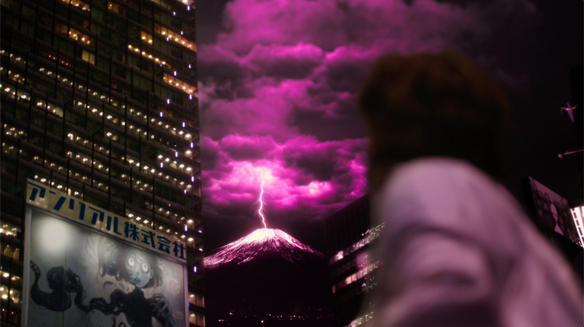 LaLaChuu's tweet photo. UNREAL INC. headquarters in the @LILUZIVERT trailer for Pink Tape 👤 ！ https://t.co/jhVrQKoJPB
