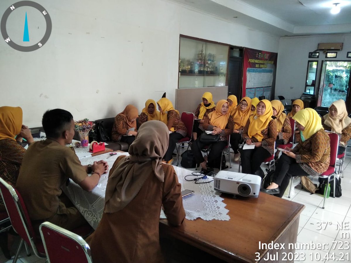 Bapak Lurah dan Ibu Kasi Kesos mengikuti Rapat TP. PKK persiapan teknis untuk Pelaksanaan Lomba-lomba dan Sosialisasi Program Dapur Sehat Atasi Stunting (DASHAT) #SekeloaAsri #CoblongJitu #PKK #Stunting <a href="/coblongjitu/">Kecamatan Coblong | #BandungNuUrang</a>