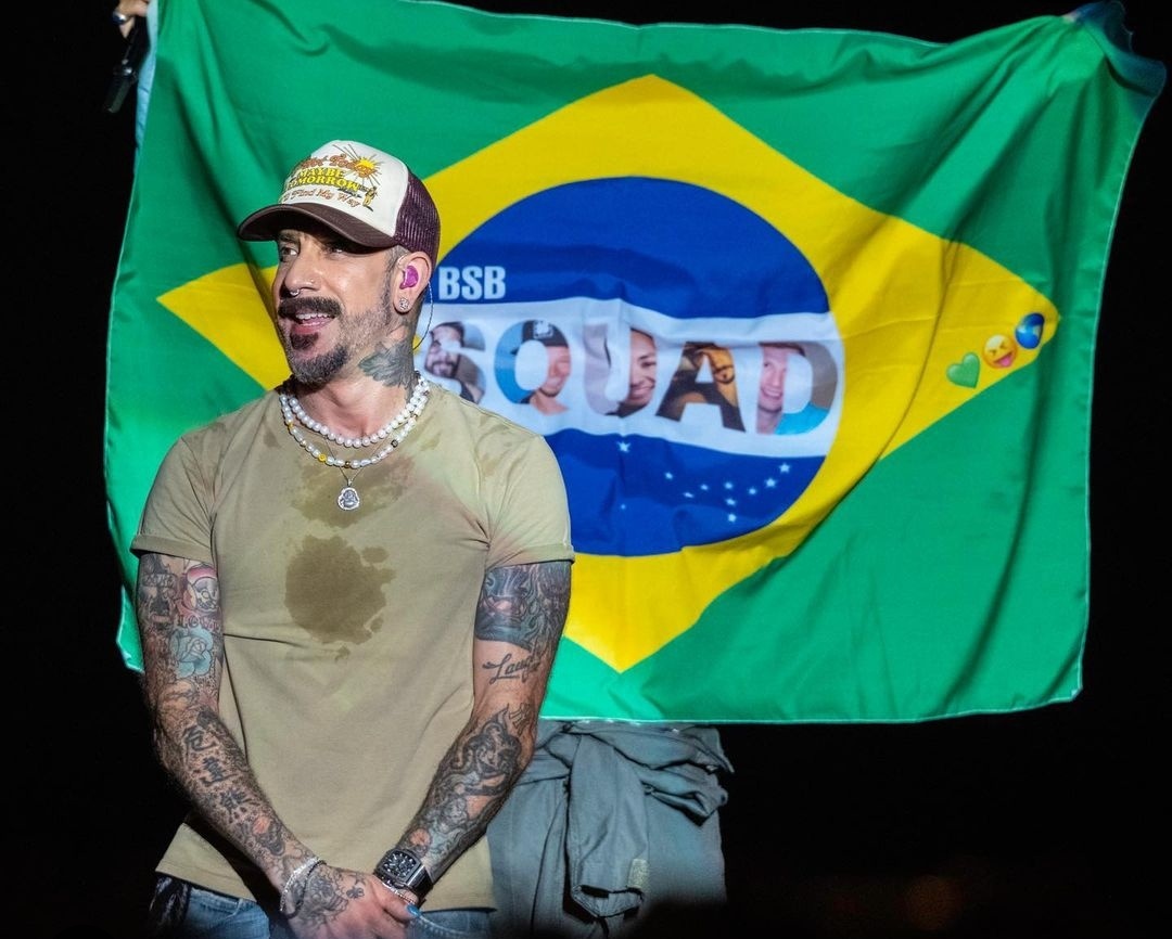 BiahOS_'s tweet image. Como que faz pra voltar? 
#DNAworldtour
#SP2023
@backstreetboys @aj_mclean