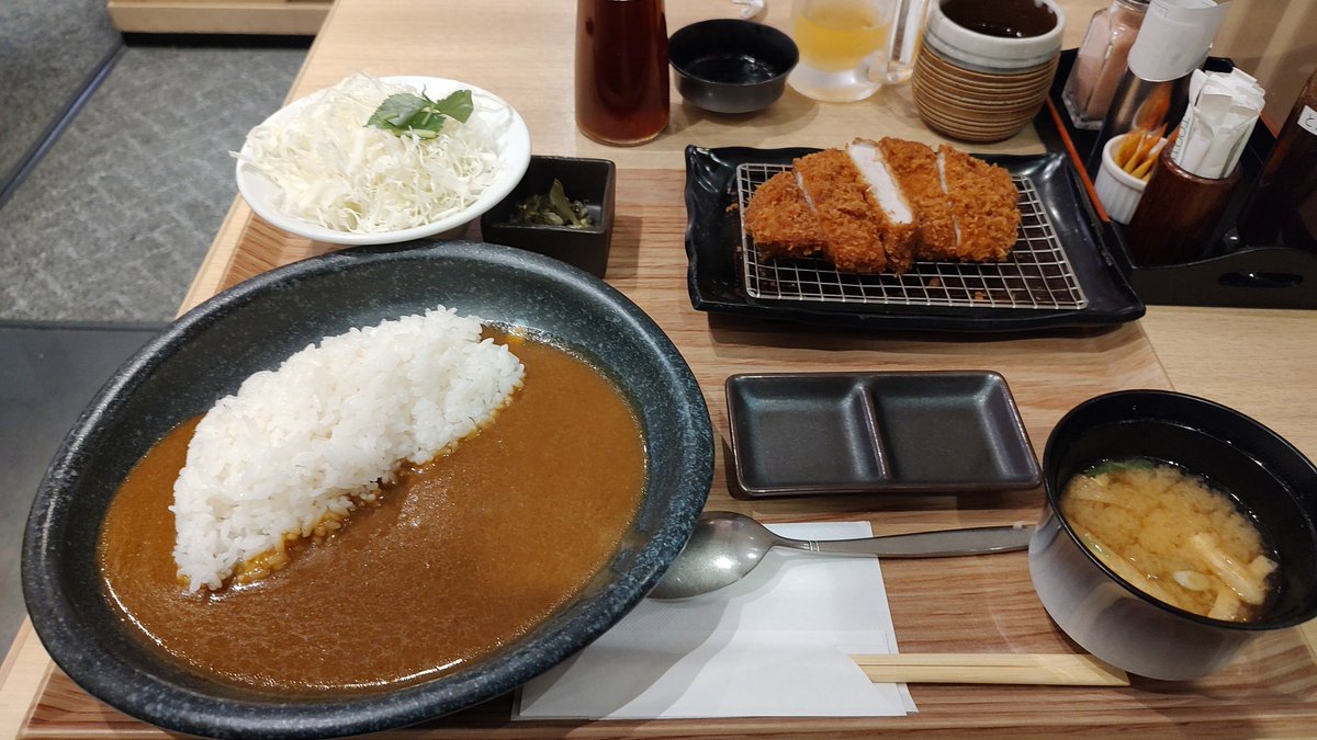 9M6NA1's tweet image. Lunch in Osaka on my way to Bologna
#WRTC2022