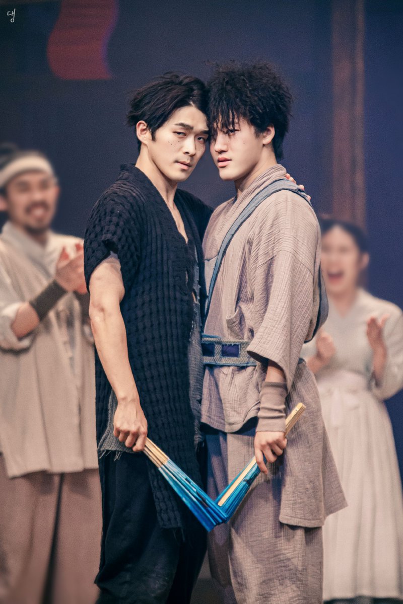 arrrrPic's tweet photo. 230625 스웨그에이지 외쳐! 조선  

호로쇠 役 #장재웅 #박준형

내는 호로쇠! 골빈당의 재담꾼이다잉! https://t.co/KyG3SFw0mz