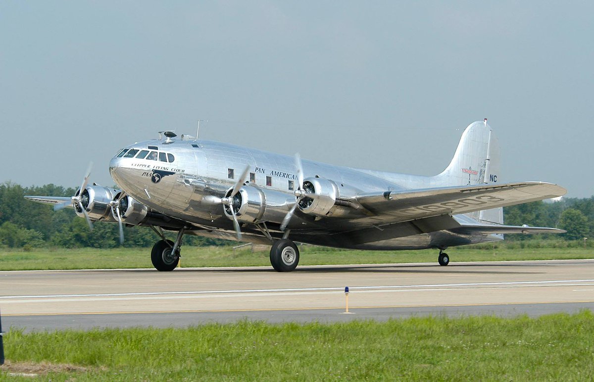 sentandoapua's tweet photo. Boeing 307 Stratoliner, o primeiro avião comercial pressurizado – Aeroflap - https://t.co/jBTJ83ntCh

#aviação #historia #Boeing #Stratoliner @BoeingAirplanes https://t.co/yXItrN9HHJ
