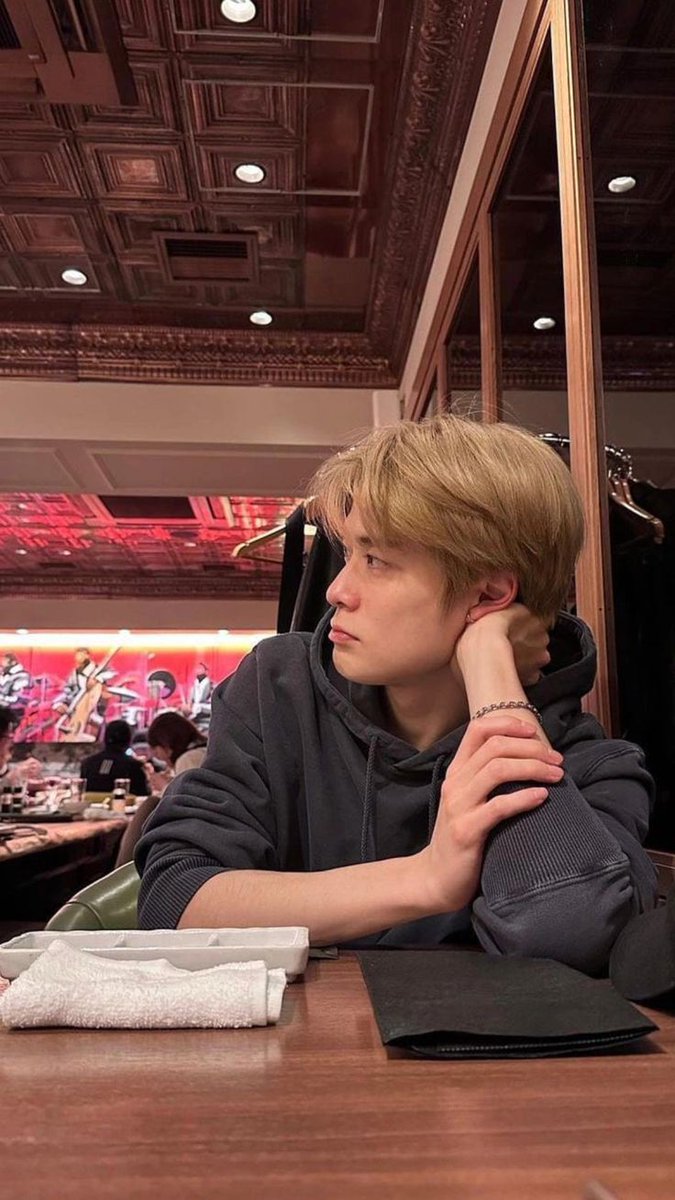 Aaaaahahaha_'s tweet photo. @jaeilskies ACTOR JAEHYUN IS BACK https://t.co/zhLW5h8Awv
