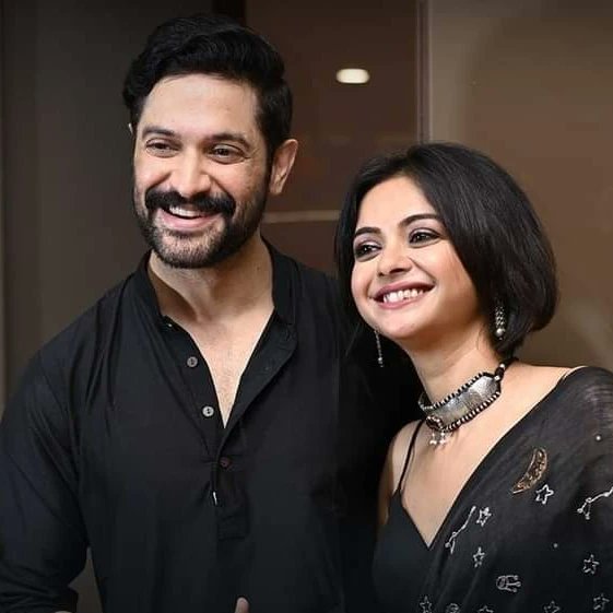 The most romantic couple is back with a bang at Sohorer Ushnotomo Din E Premiere
#tollywood #bengalifilm #sohorerushnotomodine #premiere #SolankiRoy #VikramChatterjee #entertainment #entertainmentindustry #bengali #bengalifilmindustry #ramediacom 
@VikramChatterje
@Solanki_Roy19