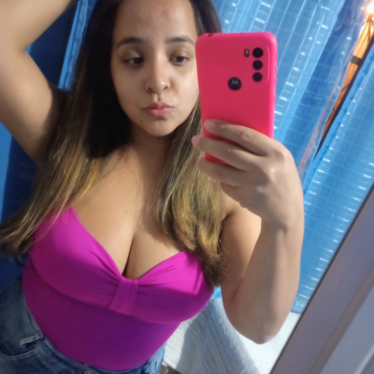 Drezafeitosa's tweet photo. #NewProfilePic https://t.co/O8TZKEg75W