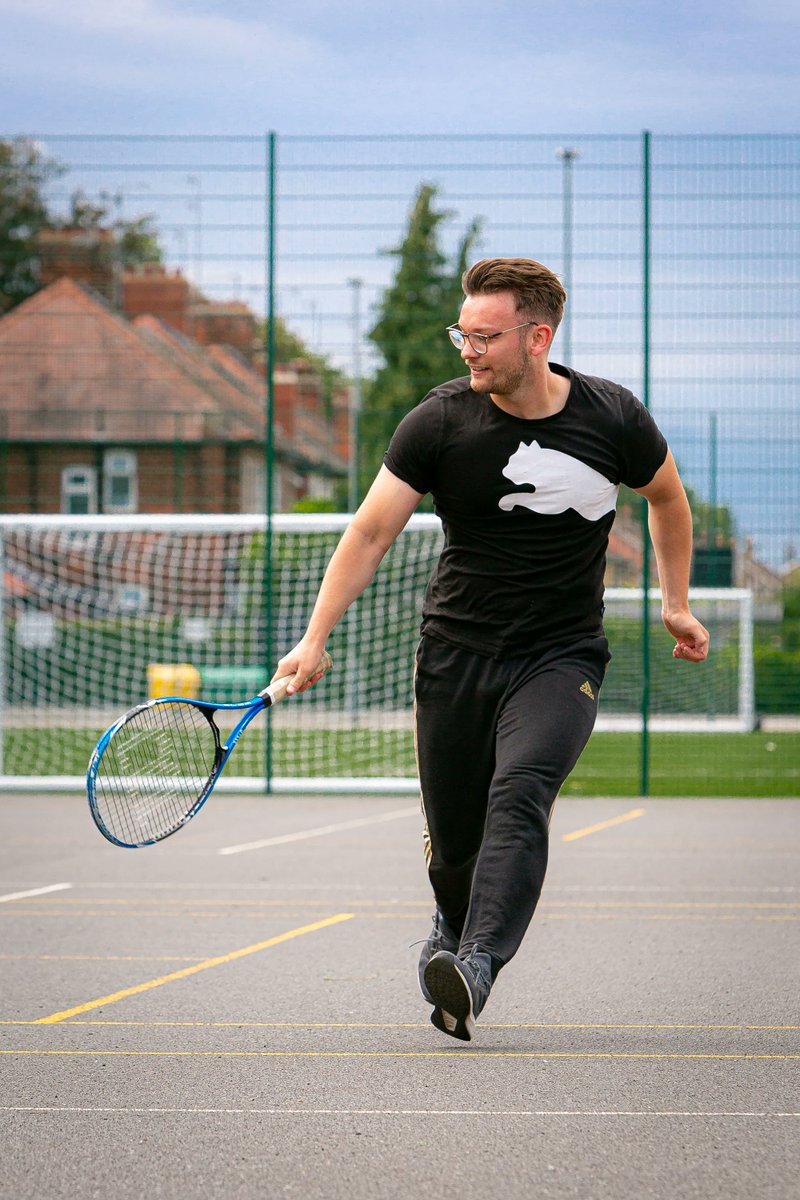 Strawberries and cream at the ready? 🎾

Check out this cracking photo we took on the tennis courts at Hull University. 

Fresh photos like these are ideal in a prospectus to give students an idea of your facilities.