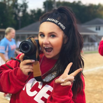 twillysmythe's tweet image. If anyone has seen this headband… there is a reward out for its return #babycomeback