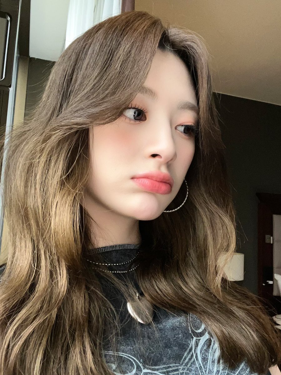 🦊💬
복 뚜웅..🍑🤭

#STAYC #스테이씨 #Seeun #세은