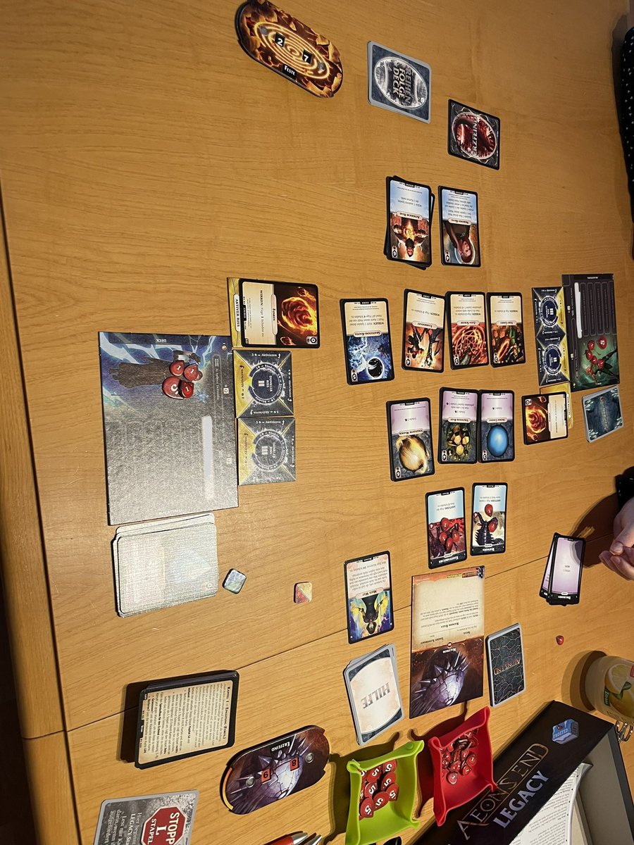 Endlich geht’s los mit #AeonsEndLegacy

(Spoiler für Kapitel 1)