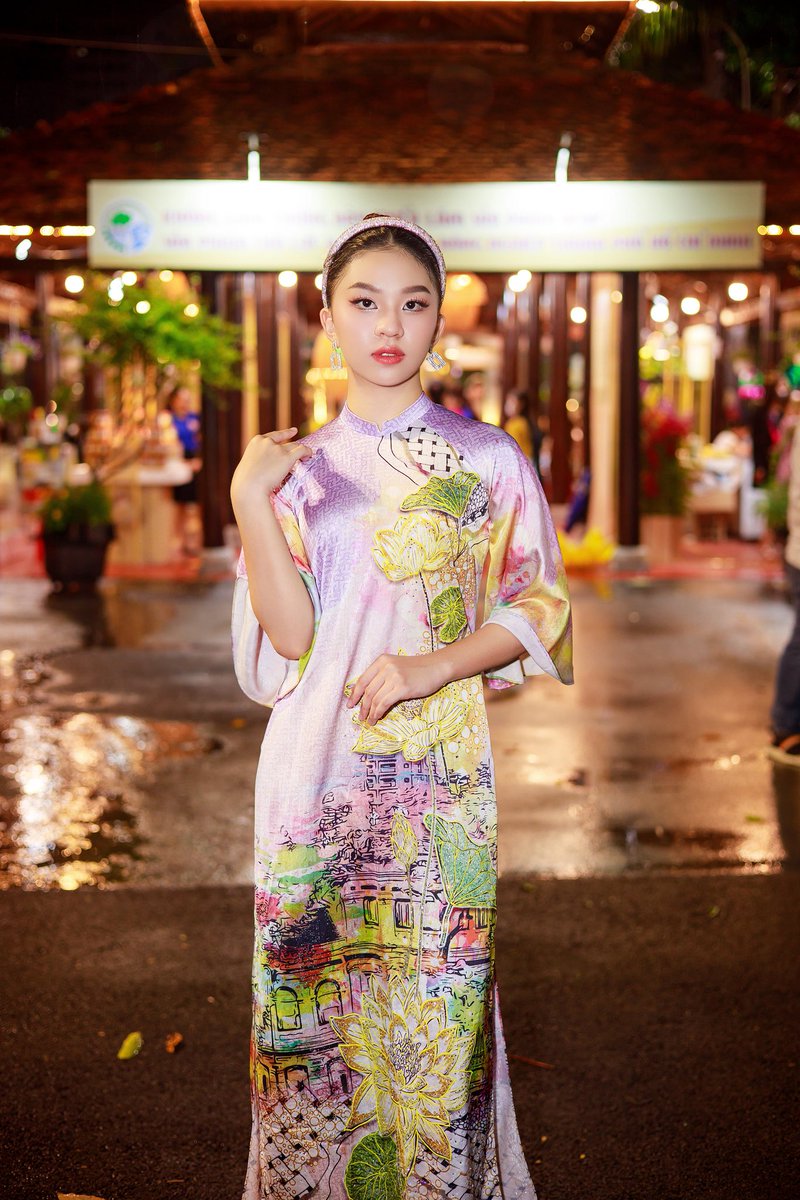 CrystalNguyen09's tweet photo. Kỷ niệm 325 năm thành lập Sài Gòn - Thành phố Hồ Chí Minh (1698 - 2023)

Model :  #NguyenNhatAnhMinh
#ModelNguyễnNhậtÁnhMinh
#ÁnhMinh  #CrystalNguyen09 #CrystalNguyen #Fashion #Model #Catwalk #Catwalkmodel https://t.co/0mSKntLRJk