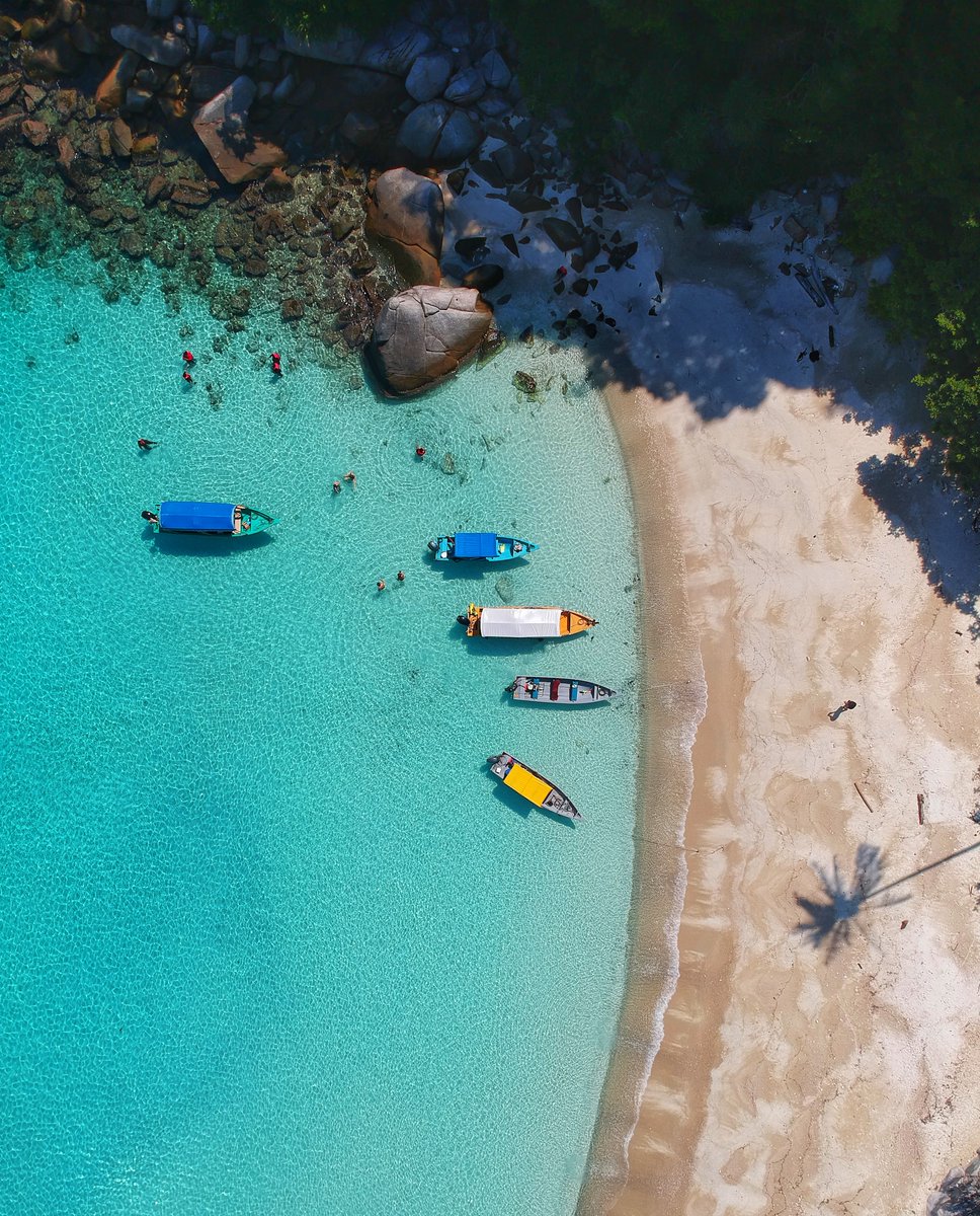 fare_ferry's tweet photo. Perhentian Islands, Malaysia ✅
.
.
#malaysia #perhentianisland #perhentian #travel #beach #island #sea #nature #ocean #islandlife #vacation #holiday #travelling #Fareferry https://t.co/EQ77qPVtee
