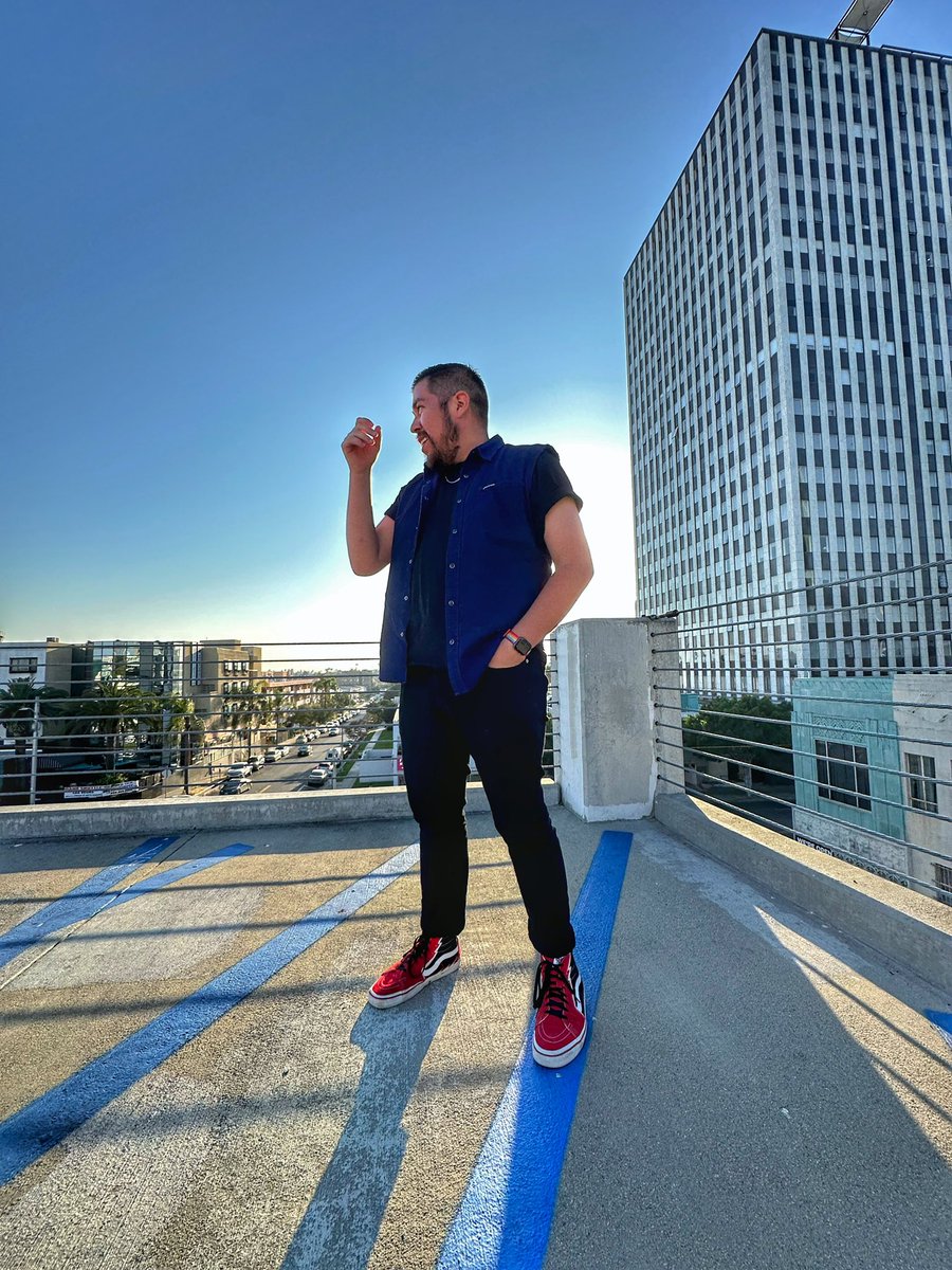 Javaquiroz2's tweet photo. Let me see you pose! #Ashes #DowntownLA https://t.co/FmiswP7Hje