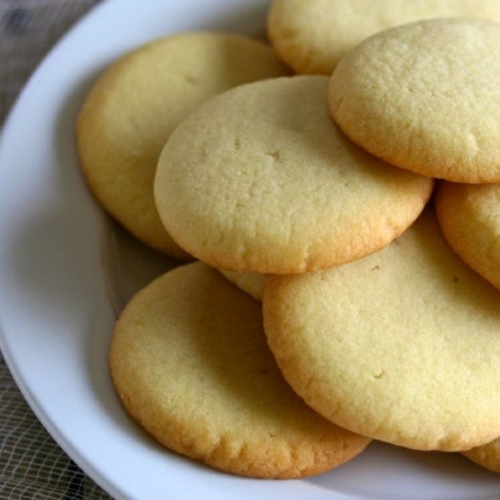 SnapbiteCafe's tweet photo. Cookies and muffins 
Make your weekly orders ..NOW!! https://t.co/TT4MuHJ6oE