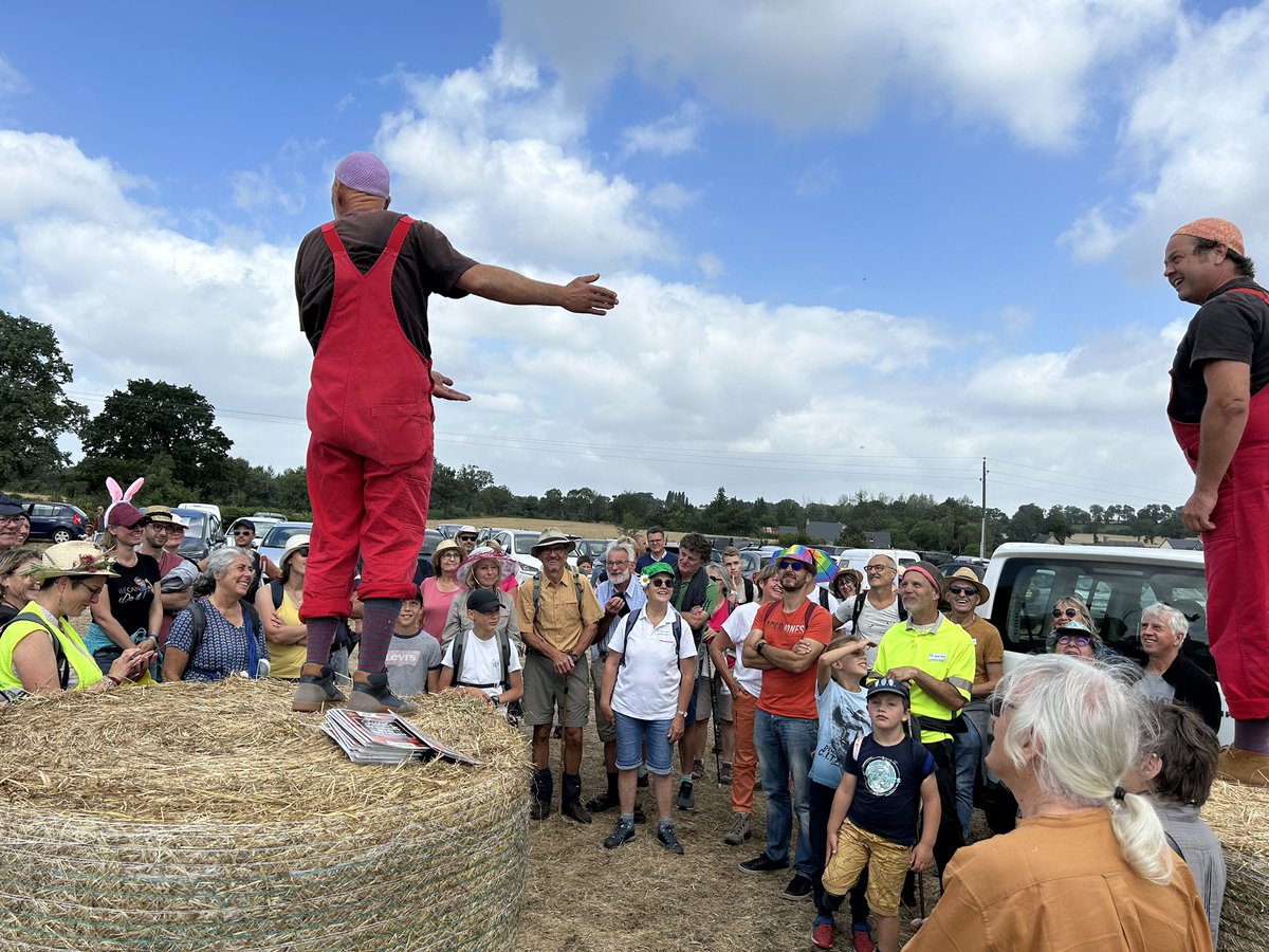 CompagnieOh's tweet image. Unité de contes tout terrain à  Planète en Fête à Ville de Jublains  un week-end marathon …De l’intime au pluriel des oreilles attentives et joueuses. Merci pour l’accueil.