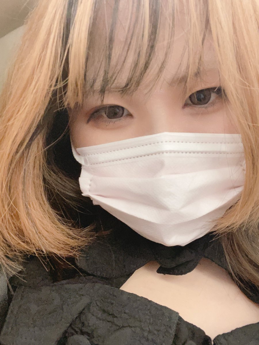 abc__yuno's tweet photo. 开始无聊了
#女大学生 #反差 #可恶 https://t.co/pfpUzlc5HR