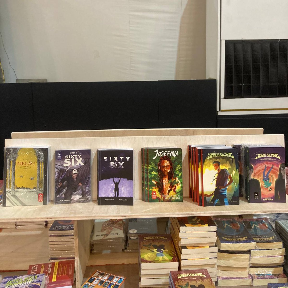 AninoComics's tweet photo. IT’S THE LAST DAY OF BIG BAD WOLF FAIR!
Don’t miss this chance to get 20% OFF on selected Anino Comics titles!
FREE ADMISSION
Open 10AM–1AM, at the PICC Forum Tent in Pasay
#bigbadwolf2023 #BigBadWolfPH #bbwph #childrensbooks #boardbooks #phliterature https://t.co/KOoQe50ubB