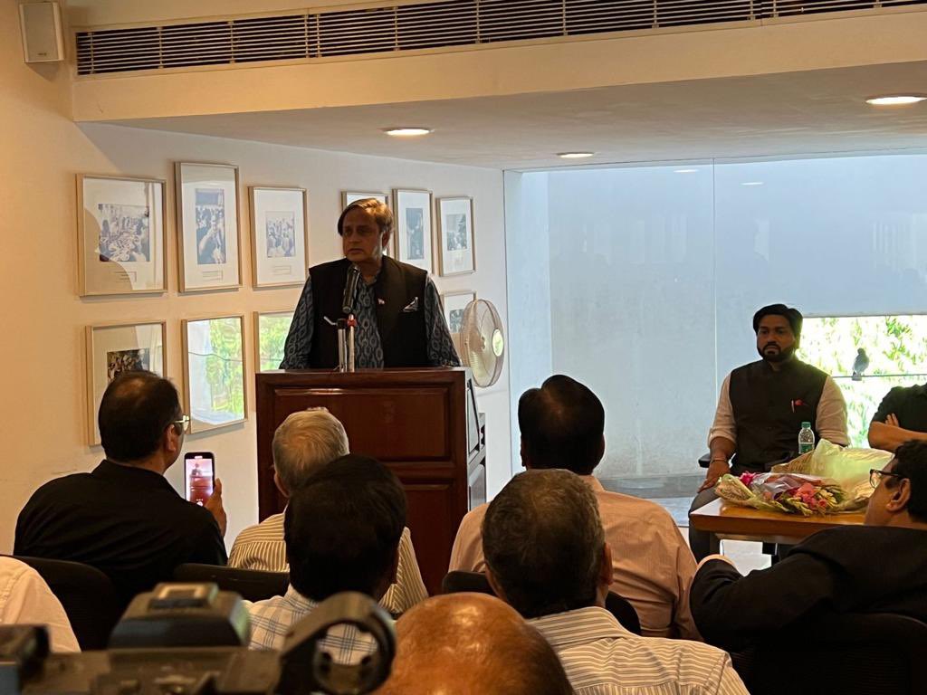 ProfCong's tweet photo. To commemorate Doctors’ Day, our Chairman @ShashiTharoor held an “Expert Consultation for the Safety of Healthcare Professionals” with Delhi doctors y’day. 
The consultation was organised by Dr Harjit Singh Bhatti, Medical Professionals’ Welfare Coordinator, AIPC &amp; @DelhiAipc https://t.co/9chSwOzwms