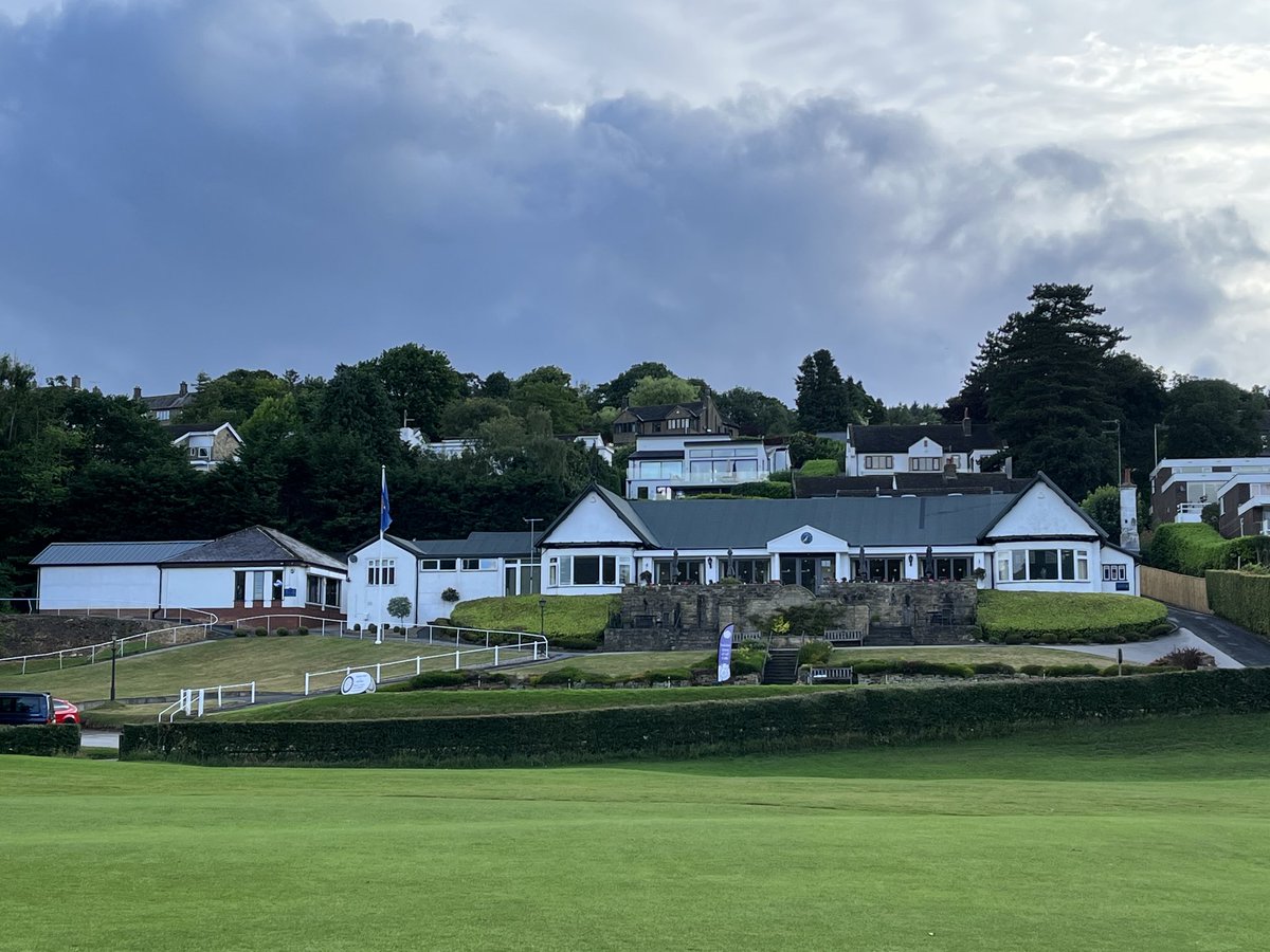 Moody skies here at ⁦<a href="/IlkleyGolfClub/">Ilkley Golf Club</a>⁩ but as usual a very warm welcome 🙏