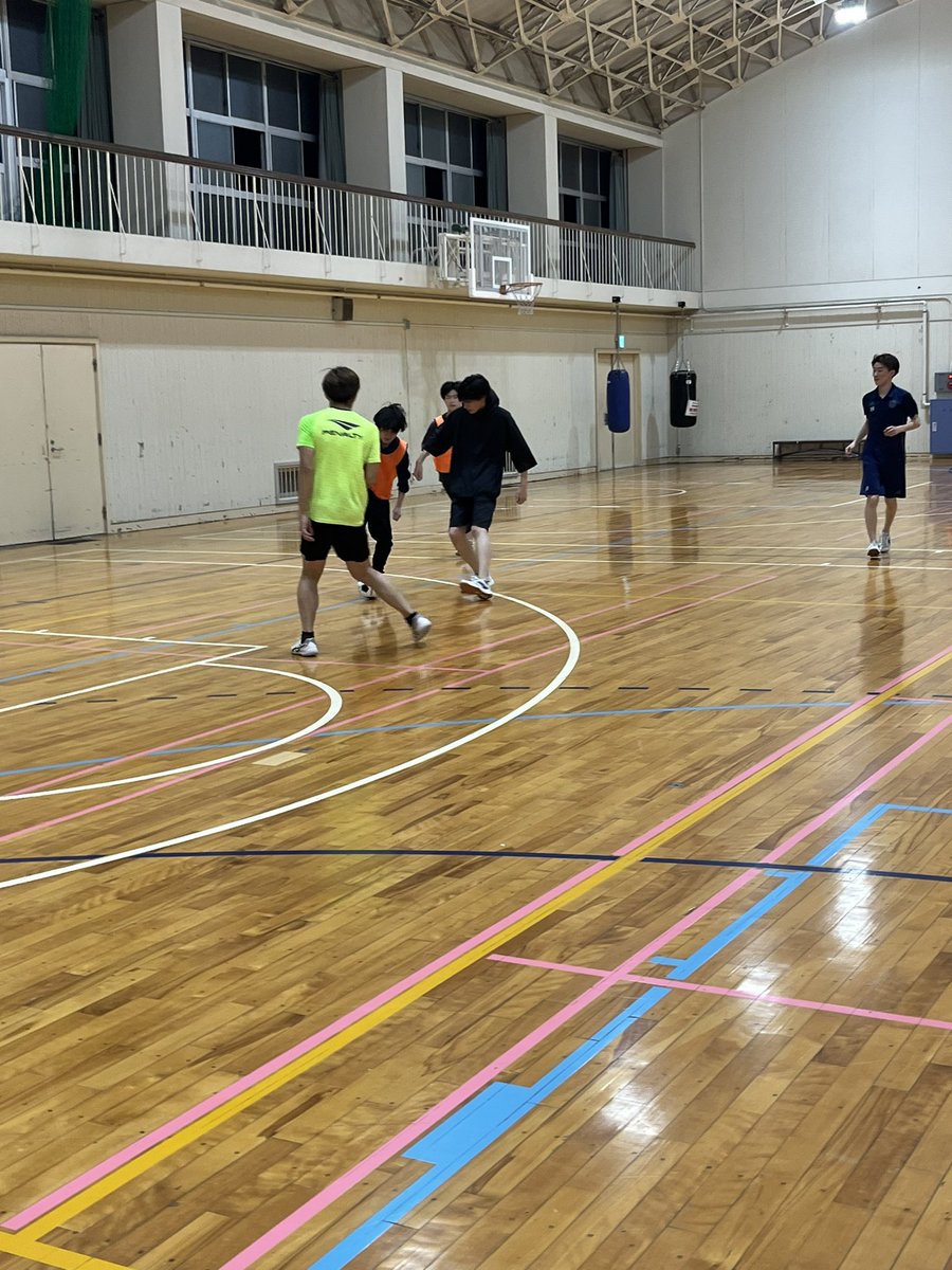 saru_begin11's tweet photo. 活動報告7/2(日)📍第一体育館

今日は新しく1年生が2人体験に来てくれました！有難うございました⚽️❤️‍🔥

今回は12人のメンバーで、6vs6でゲームをしました！
新しくきてくれた2人は、初心者ながらも点を決めてくれて大活躍でした✊
おかげでみんなもっと楽しめたと思います！

次の活動は7/23です！ https://t.co/OECO7lWoH8