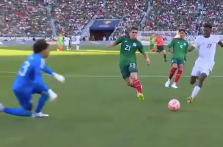 No se puede jugar peor al fútbol de como lo hizo hoy la Selección mexicana. Un equipo sin personalidad, sin liderazgo, sin calidad, un equipo pequeño. Qatar fue último lugar de la Copa del Mundo y hoy le gana a México 1-0 
¿Hacia dónde va nuestro fútbol? #SelecciónMexicana