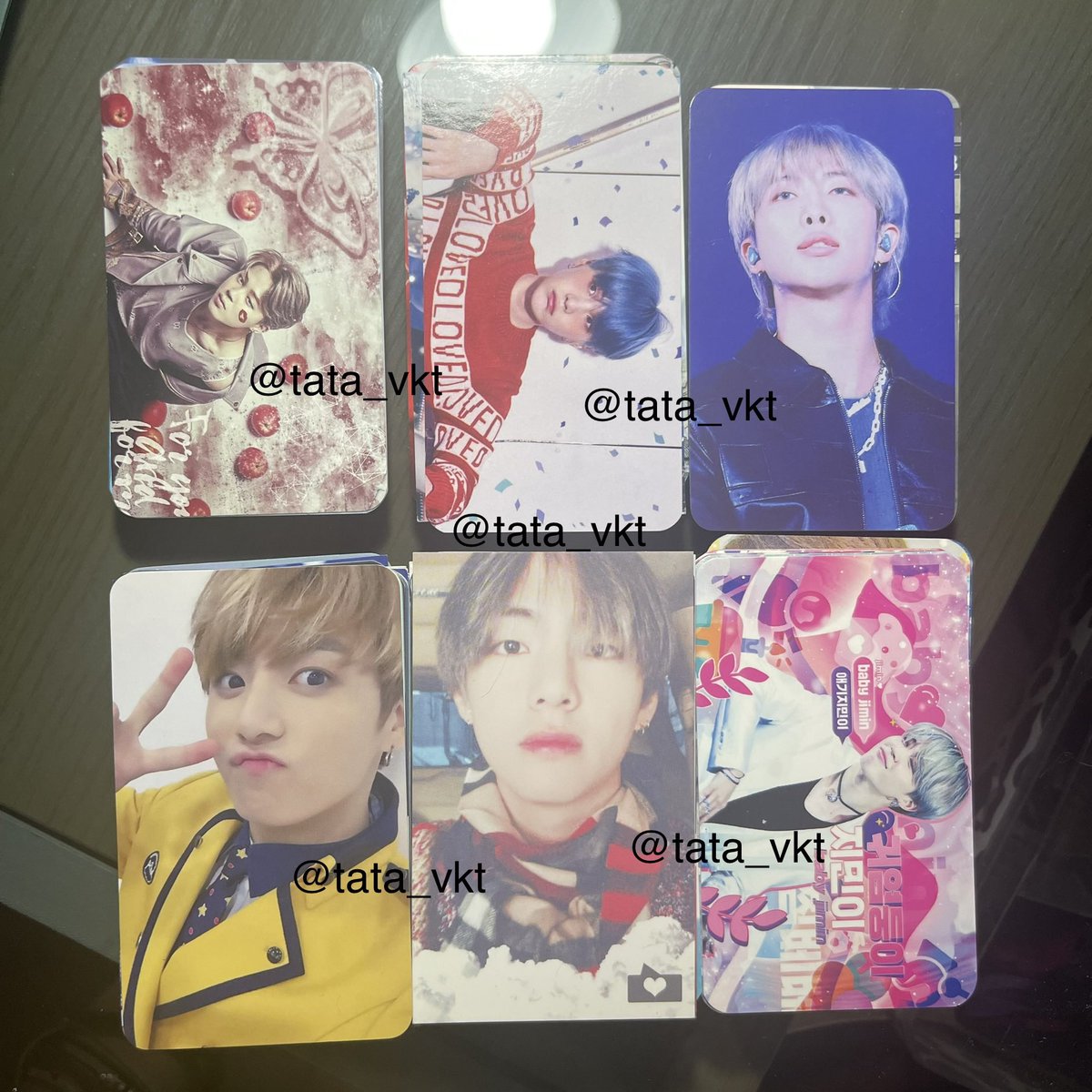 tata_vkt's tweet photo. ✨กองบซ.✨

📌 JK : 35 ใบ
📌 V : 25 ใบ
📌 Jimin/Suga/RM : 9 ใบ
📌 ลายรก : 16 ใบ

⭕️เฉพาะพร้อมโอนเท่านั้น⭕️

✅ Price : 340.- 
📪 จัดส่งฟรีเอกชน

DM/MT🧸

❌ ไม่อนุญาตให้นำรูปไปใช้❌
#ตลาดนั���บังทัน #ตลาดนัดรถไฟบังทัน #ตลาดนัดbts #ตลาดนัดBTS #การ์ดบังทัน #ขายของสะสมบังทัน https://t.co/XrPRfHTzfr