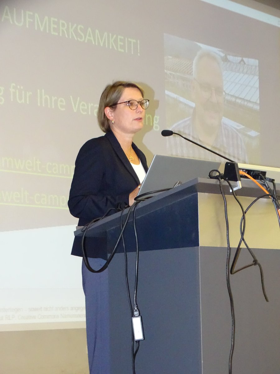 pl_rlp's tweet photo. Ende Juni fand die 2. landesweite Fachtagung "Schule und sexualisierte Gewalt" des @Bildung_RLP und #PL_RLP mit rund 150 Teilnehmenden in Birkenfeld statt - Unterstützungsangebote für Schulen - Vernetzung - #Schutzkonzepte - #Schulpsychologie
https://t.co/U96ED3Icqd https://t.co/AnGFna3fNZ