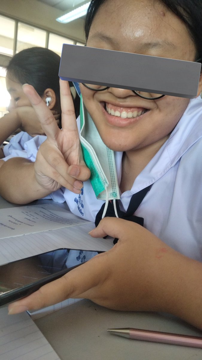 rorah_01's tweet photo. มันเอาเครื่องหนูไปเล่นค่ะ https://t.co/g1OnmnK0pC