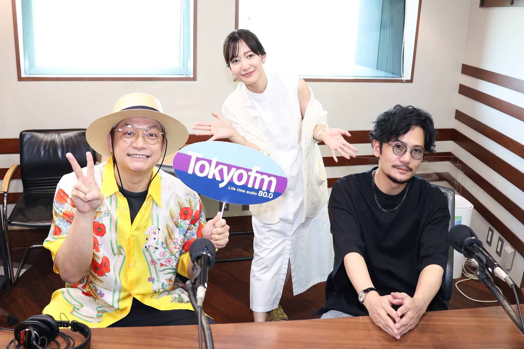 香取慎吾　ブランケット　Black Rabbit 香取慎吾、ライブ「Black Rabbit」をU-NEXTで独占ライブ配信決定