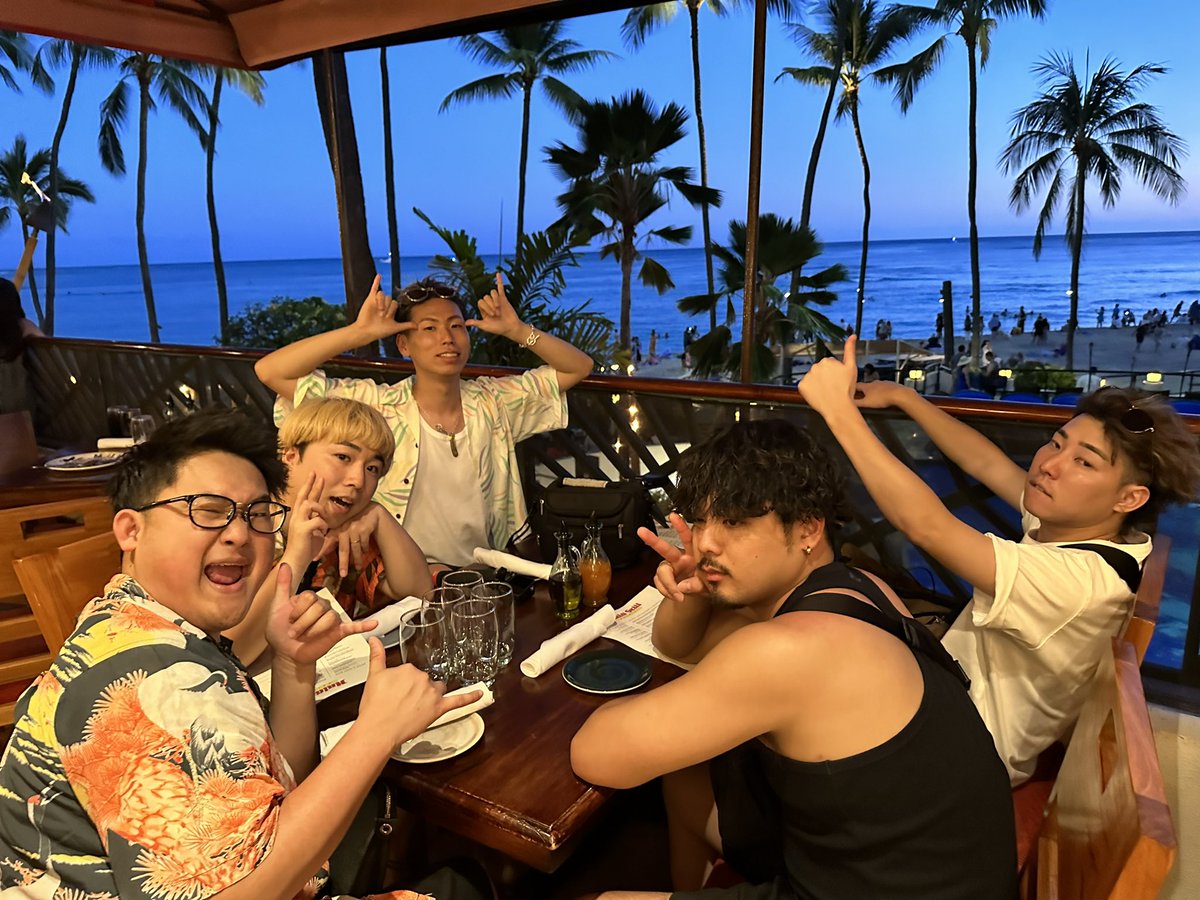 Agovukuro's tweet photo. 夜ごはん
これがほんまの時差投稿 https://t.co/rRIX4ZlZhV