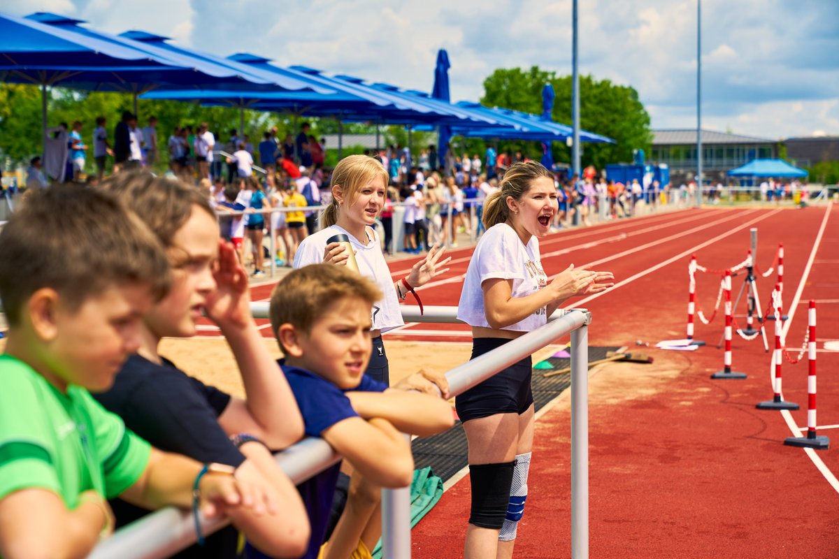 Munich International School tweet media