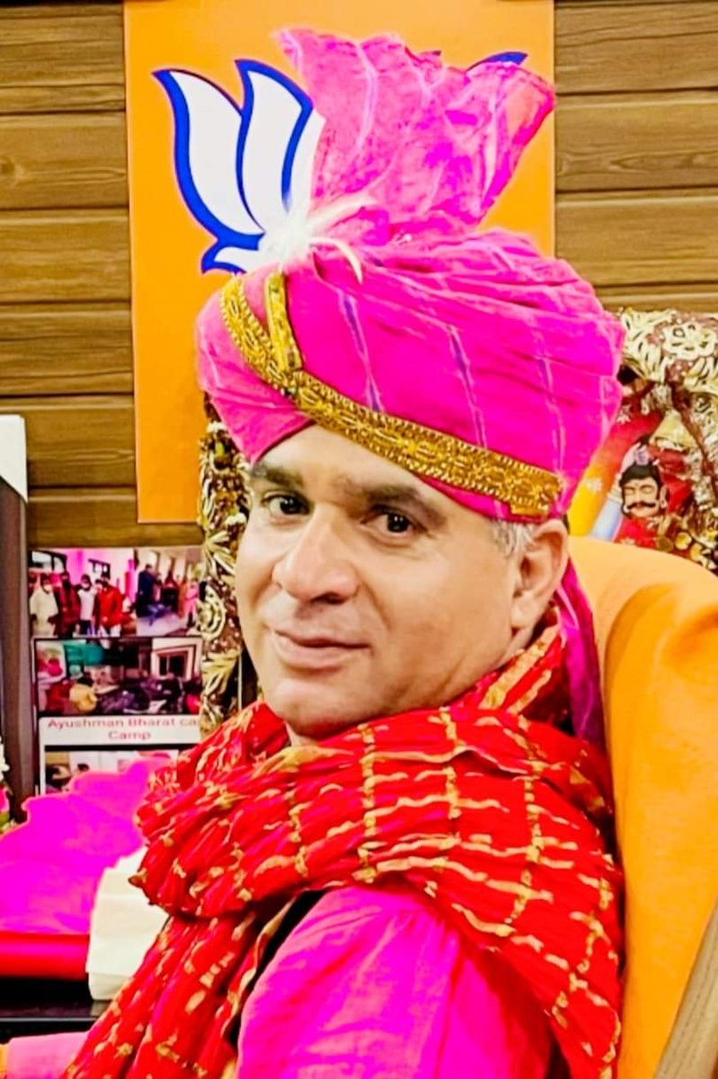 RavinderRaina's tweet photo. At #BJP_HQ 
Jammu (J&amp;K) https://t.co/lDJW2J5Hqb