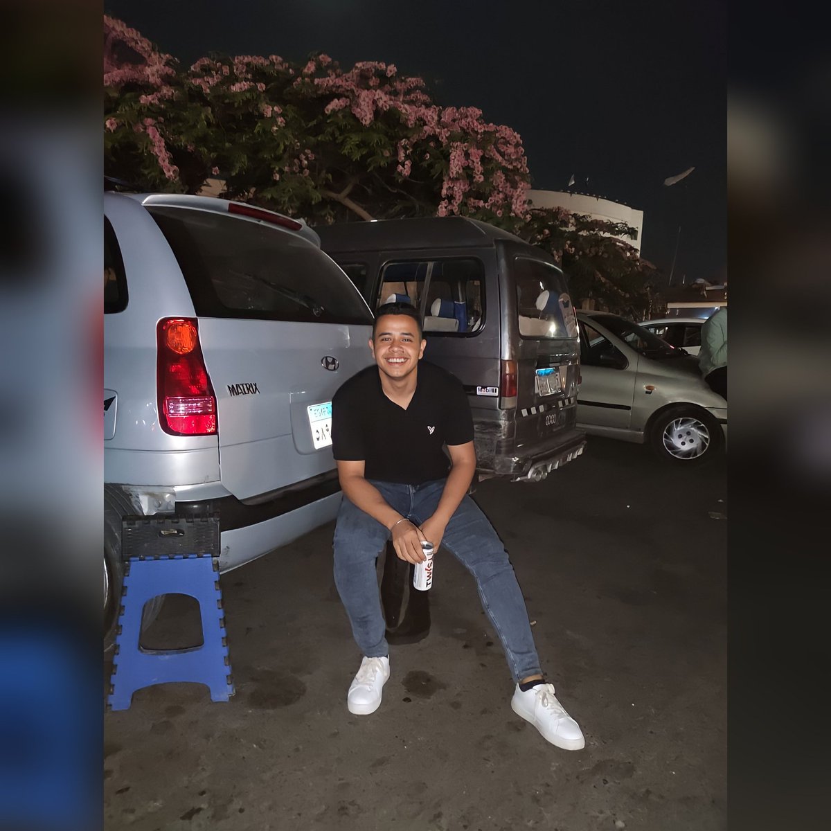 elsaedyeslam's tweet photo. #NewProfilePic
😎🌚 https://t.co/gaUPS34p0e