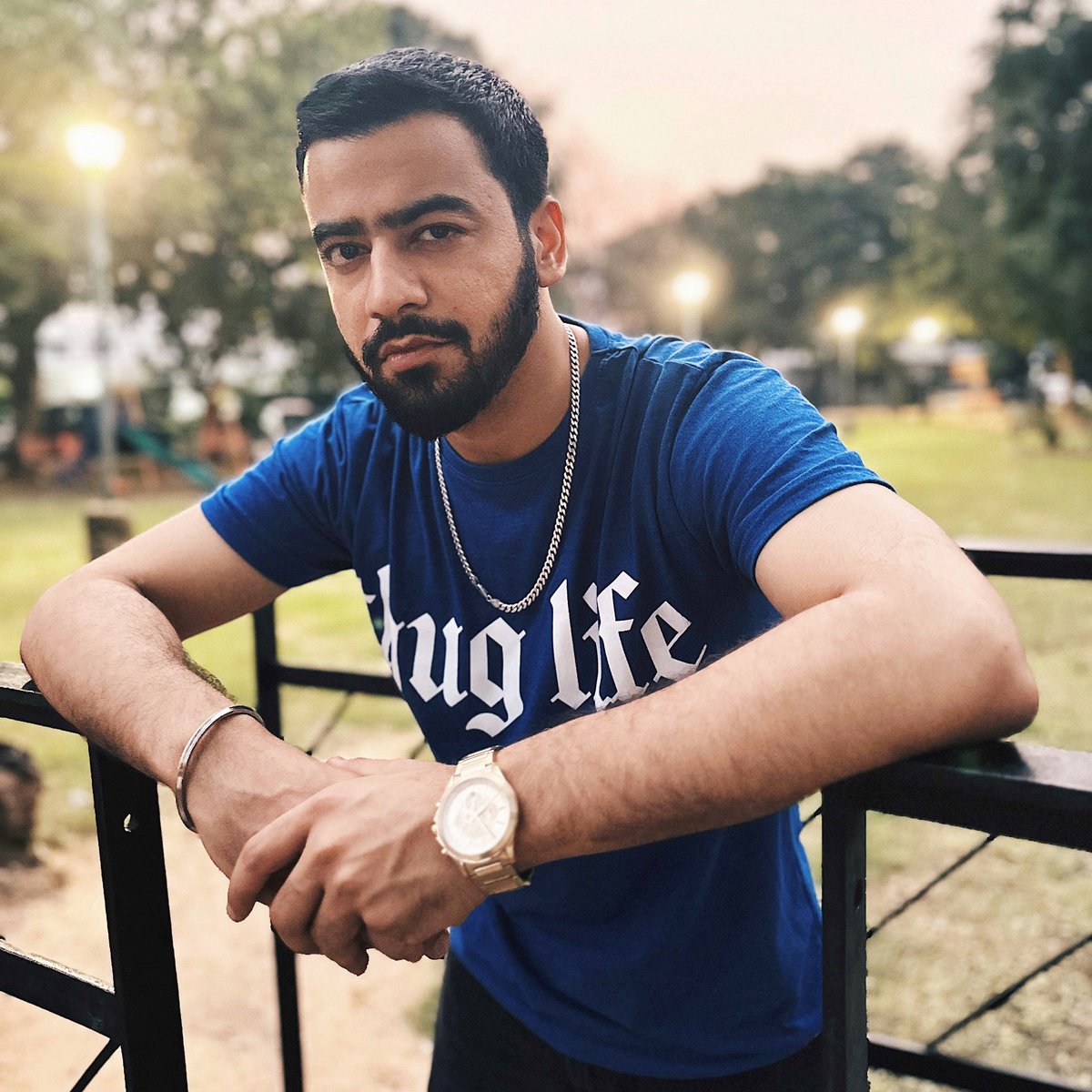 robcmusik's tweet photo. Haters ko koi kaam nahi
Apne ko araam nahi
๐ฟ ๐ฟ ๐ฟ
#robc #hiphop #howtorob https://t.co/lUxGNNF6hx