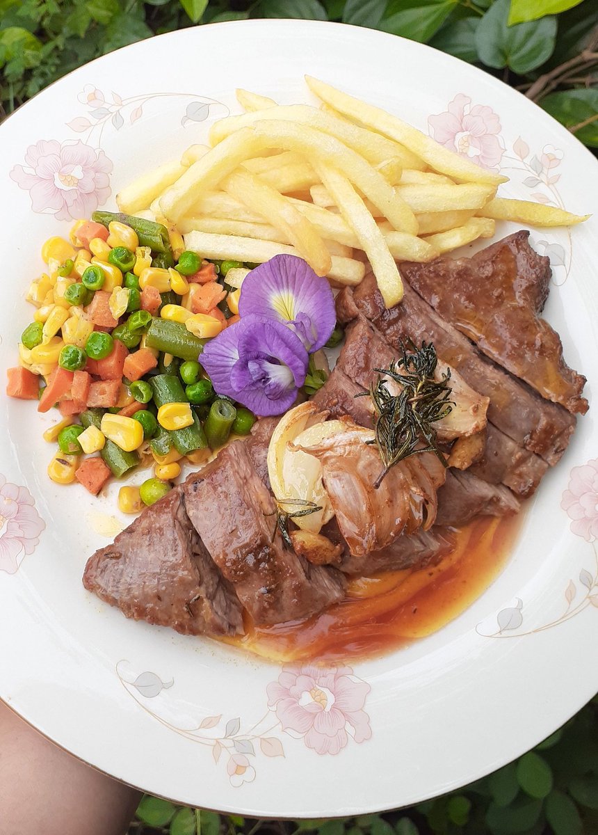 capmrvlid's tweet photo. @FOODFESS2 Bikin ini nderr https://t.co/7eolTfBhSW