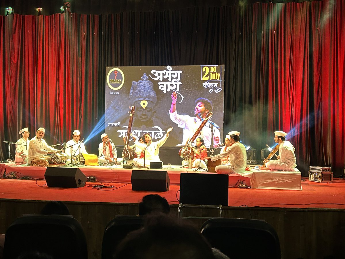 AKarangle's tweet photo. Yesterday was one of the best evenings I’ve ever had!
Got home late night from @maheshmkale ‘s Abhang Vaari concert and I’m still in awe. Your voice dada is like a warm blanket on a cold rainy night, and your passion for the Marathi classical music @shastriyasangee clubbed with https://t.co/yi1lWqieSH