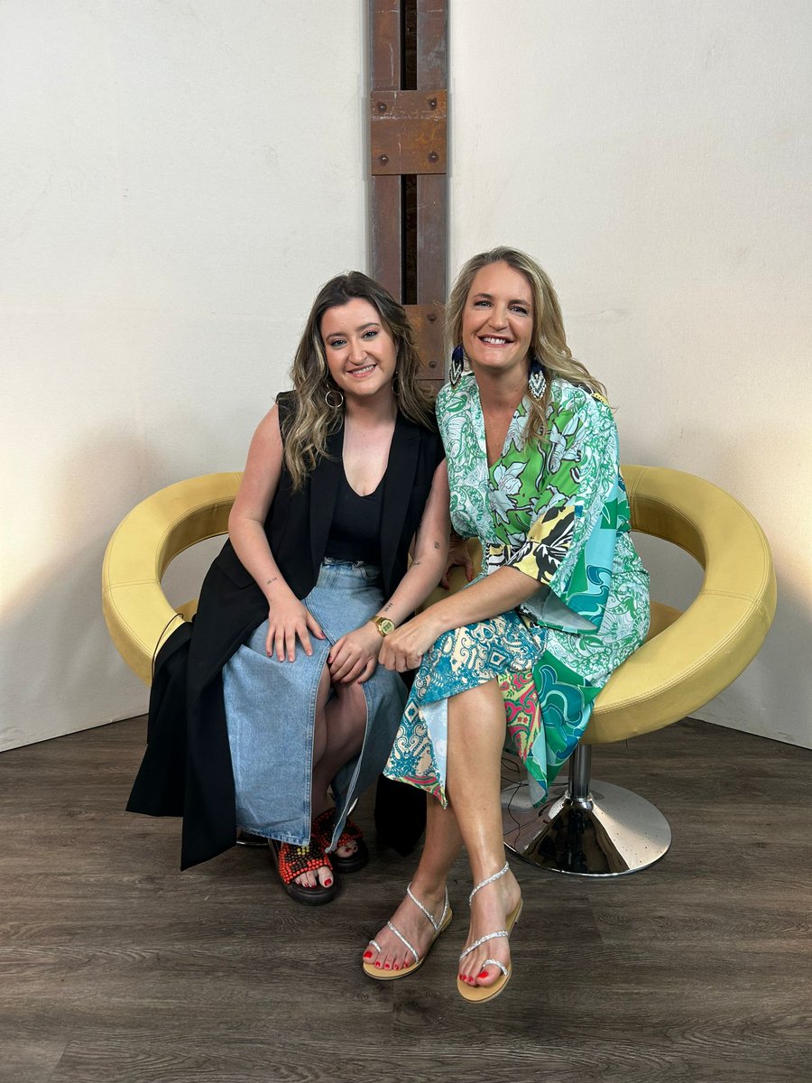 DejateTV's tweet image. CUIDAME MUCHO | BRAVO JAVA 🩴  
 
Con @ccanddelalvarez  y Ana Bravo de @BravoJava_Shoes. 

Descubrimos las tendencias para el Verano 2023.

📺 #TDT y ONLINE

dejatedehistorias.es/emision-online