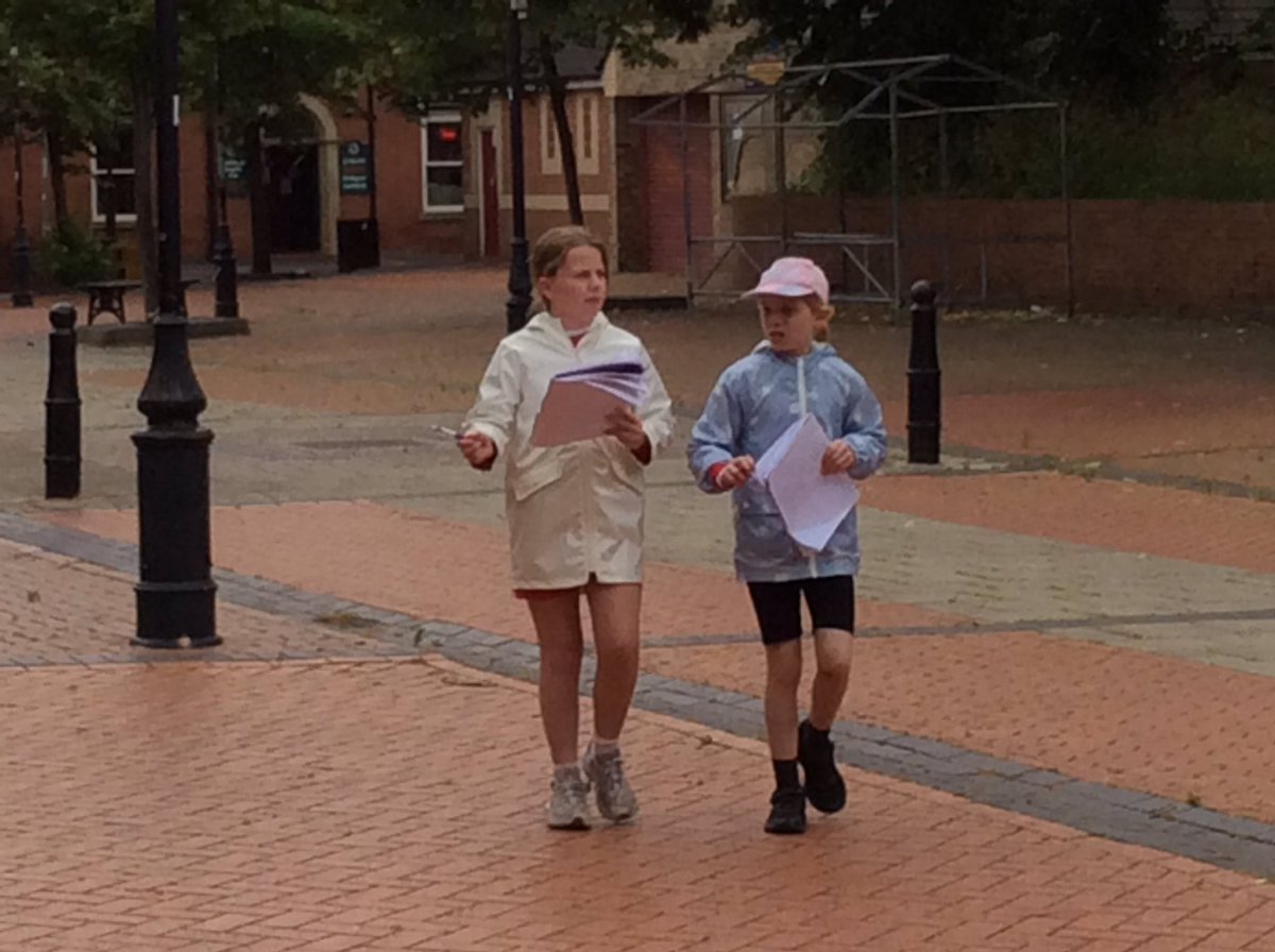 MIssBai69392016's tweet photo. #year4 #wowweek #joeysgeography. We headed to Staveley Market Place to collect data for our geography field study. @stjs_staveley https://t.co/4lqOBdNgqB