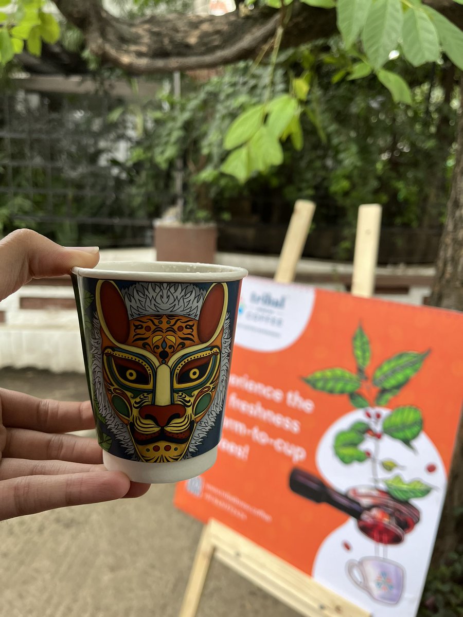 sanketpath's tweet photo. 👋 Coffee lovers 

There is a Coffee Truck on the 6th Main, Indiranagar!!! 

- Run by Rakshit and his two parters
- Brews speciality ☕️ from Chikmagalur 
- Costs much lesser (Americano ₹70!!!)
- Good coffee!

Currently serving: Medium Dark Roast - Honey processed. Go try it out https://t.co/As0eAdqnuv