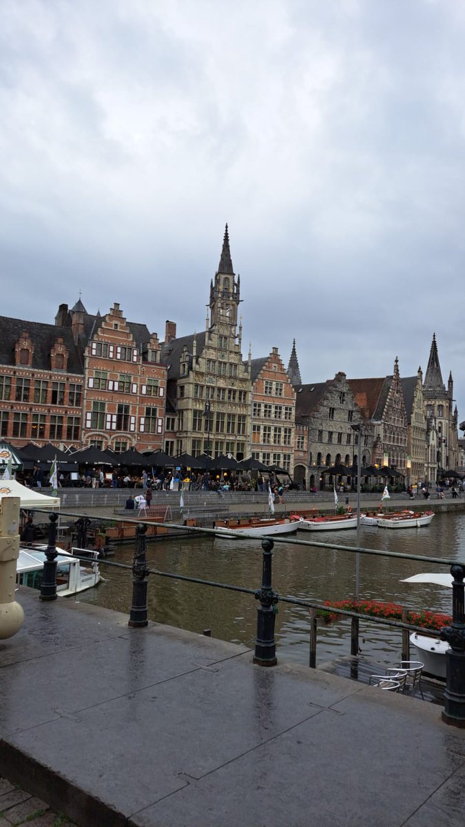 Leon_03803's tweet photo. Weekendje wel 👌 #gent https://t.co/m6zQSpJQ8M