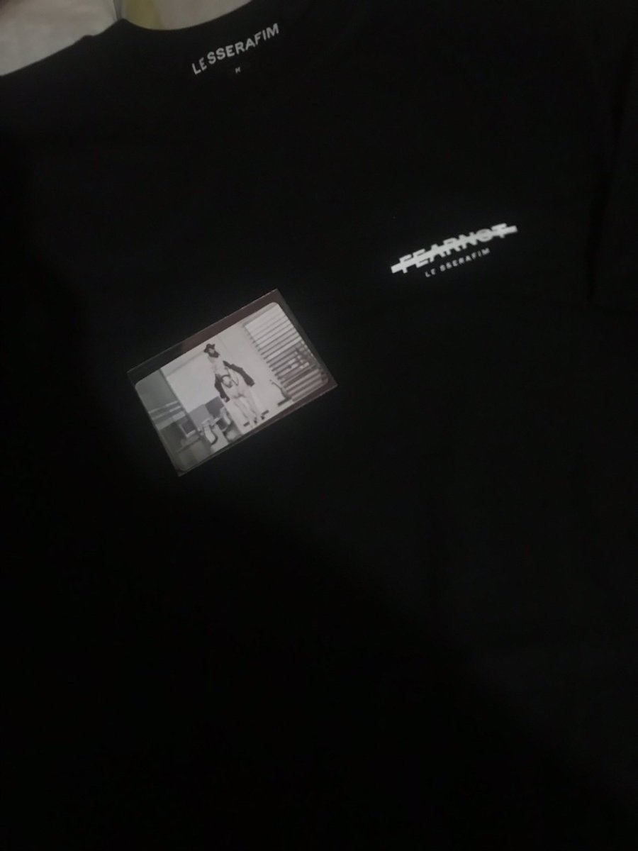 riskywiggywigi_'s tweet photo. Thanks @brokeklub! 💙

Hindi ba talaga kayo pupunta dito @le_sserafim? May shirt na ko. Kayo na lang kulang. 🥺 https://t.co/3AHeXX30JY