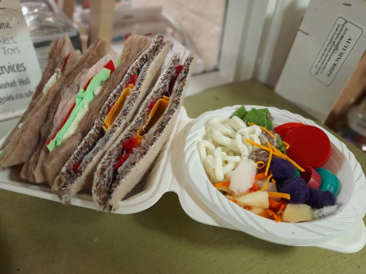 coastival's tweet image. Make fast (fake) food at this week's Pop Up Friday with Charlotte &amp;amp; Iona, + other FREE activities incl. gardening, live music, activity trail, dressing up &amp;amp; games;+ shops/stalls to buy refreshments, facepainting, groceries &amp;amp; gifts.
3-7pm, 7th July, St Helen's Square, Scarborough