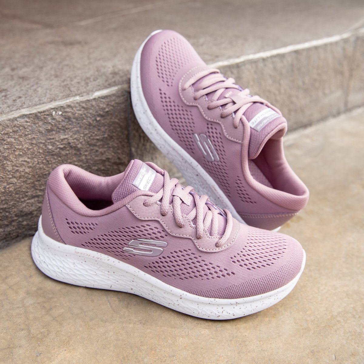 Coruna_Style's tweet image. Las @SkechersSpain más dulces listas para disfrutar contigo del verano.

¿Cuáles son tus favoritas?

#ElOutletdeGalicia