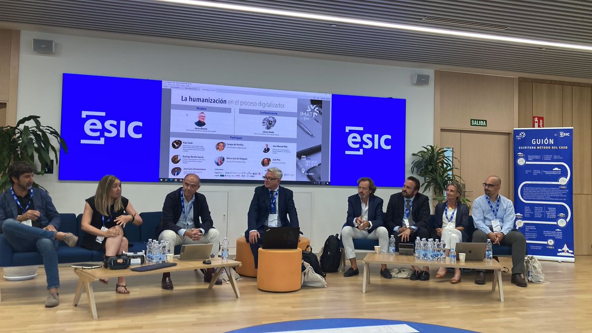 @certificadoods aportando su granito de arena para una educación más humana que impacte en los jóvenes  #EDS #esicbussinessschool 🙌.