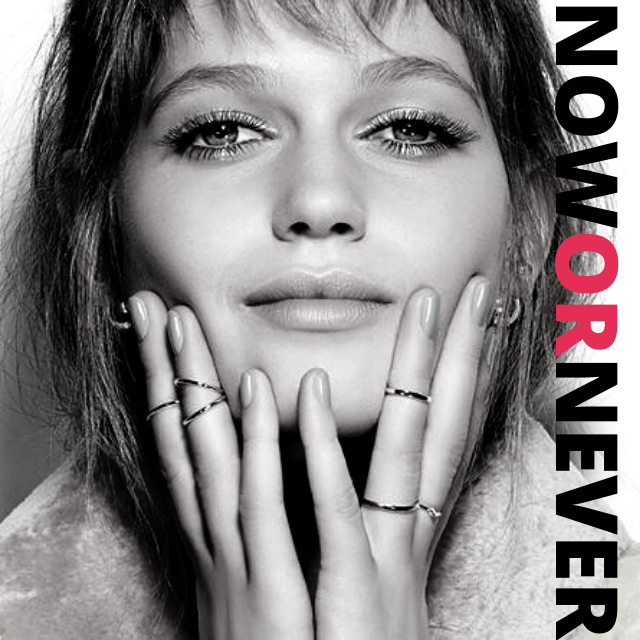 DebbieCarterUK's tweet photo. Would you like to work exclusively online? Would you like to buy Online! visit https://t.co/UDoDmqWfdR or call/text JOIN AVON to 07397977778 #AvonUK #JoinAvon #DebbieCarter #Avon #SellAvon #AvonCosmetics #workfromhome #salesreps  #sellcosmetics #avonrepresentative #BuyAvon https://t.co/3ncVc9EW1D