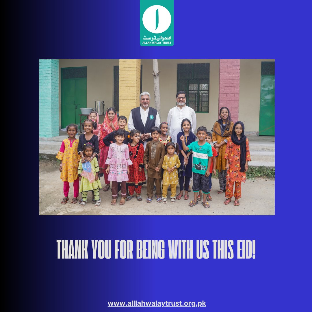 AllahWalayTrust's tweet photo. Mr. Shahid Lone and Mr. Shahid Anayat distributed meat to deserving people with Allah Walay Trust team through School Khana Program on Eid-Ul-Adha. #allahwalaytrust #qurbani #qurbani2023 #foodforeveryone #endhunger #schoolkhanaprogram #feedneedy #letfeedthemtogether https://t.co/Skkhho0it4