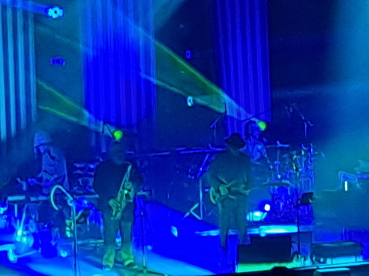 DABdrums's tweet photo. Mind Bending show from #Lesclaypool @seanonolennon @Harrywaters01 at @saltshedchicago #Frogbrigade
#progrock #Jamband #Chicago https://t.co/p6j4skorrw