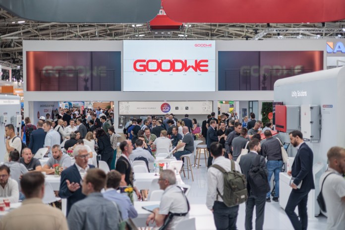 @GoodWePower@GoodWe ’s Innovative C&I Energy Storage Solutions Steal the Spotlight at Intersolar 2023 solarquarter.com/2023/07/01/goo… #SolarQuarter #SolarNews #Solarenergy #cleantech #cleanenergy #energy