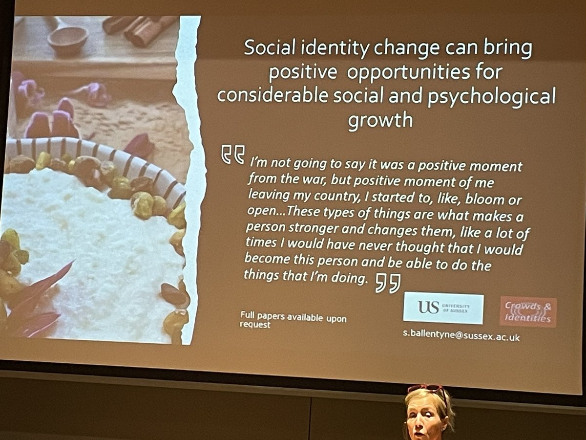 At #easp2023krk, @SCBallentyne describes findings from her research on Syrian refugees & Ukrainians: social identity as strength & weakness; refugee life is about reconstruction; social relations can scaffold new identities.