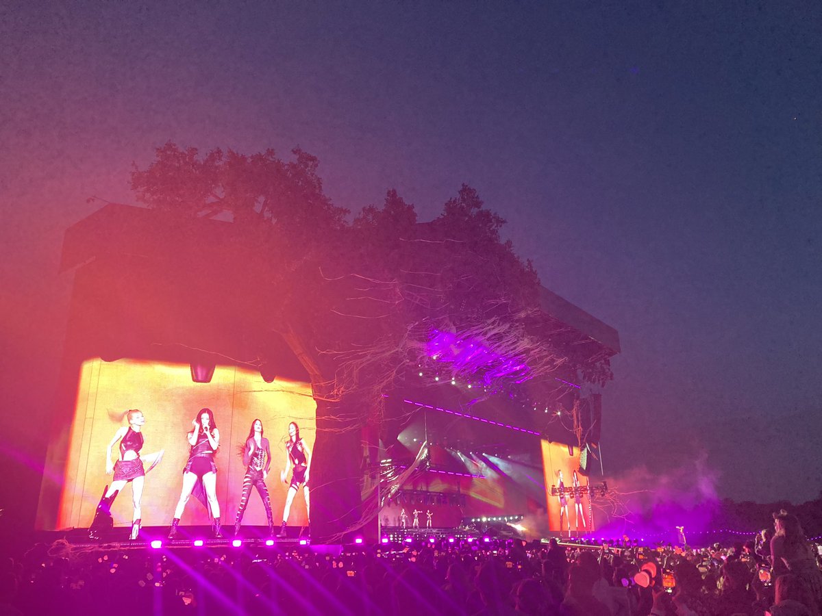 I also got hit by a BLACKPINK light up love hammer on the chin.